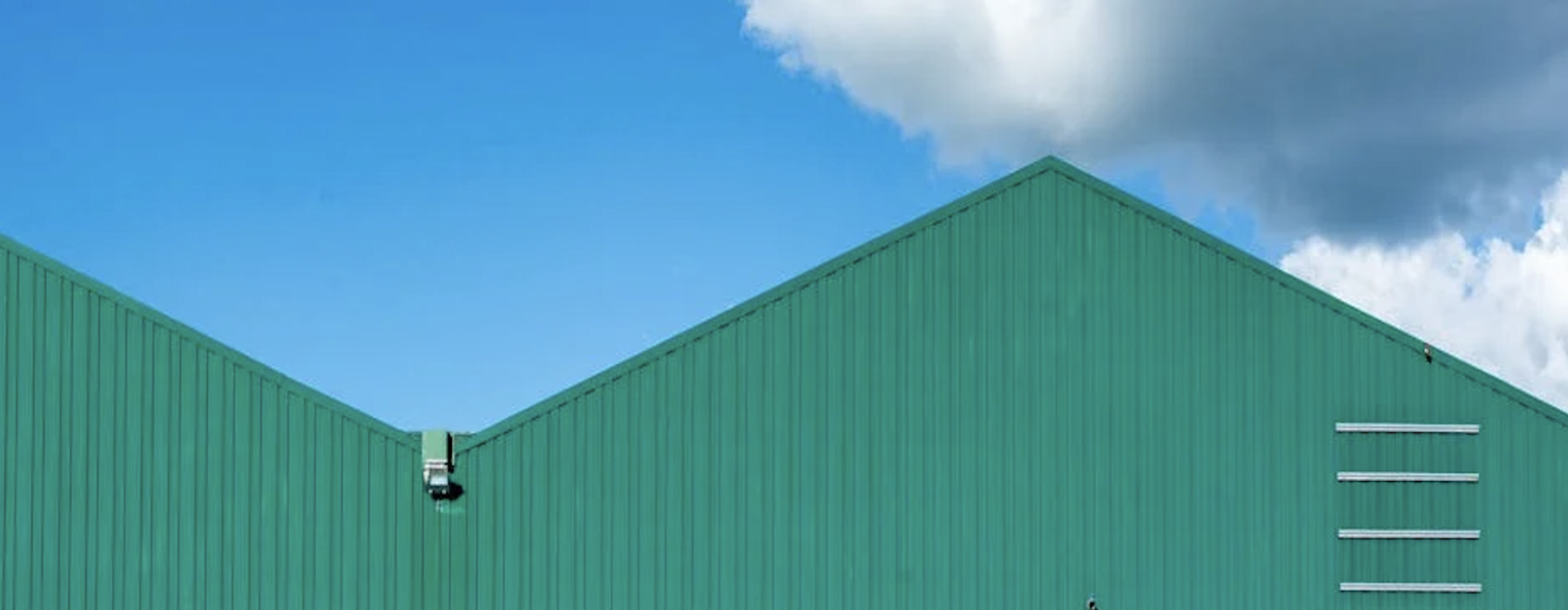 warehouse with apartment - warehouse with apartment